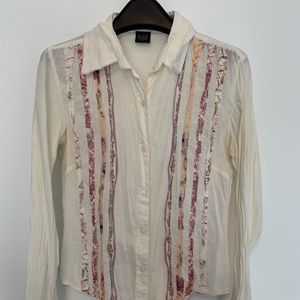 Long sleeve collared button up with color detail